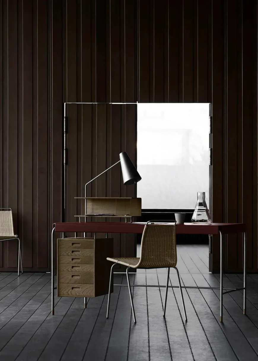 AJ52 Society Table fra Carl Hansen & Søn