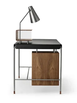 AJ52 Society Table fra Carl Hansen & Søn