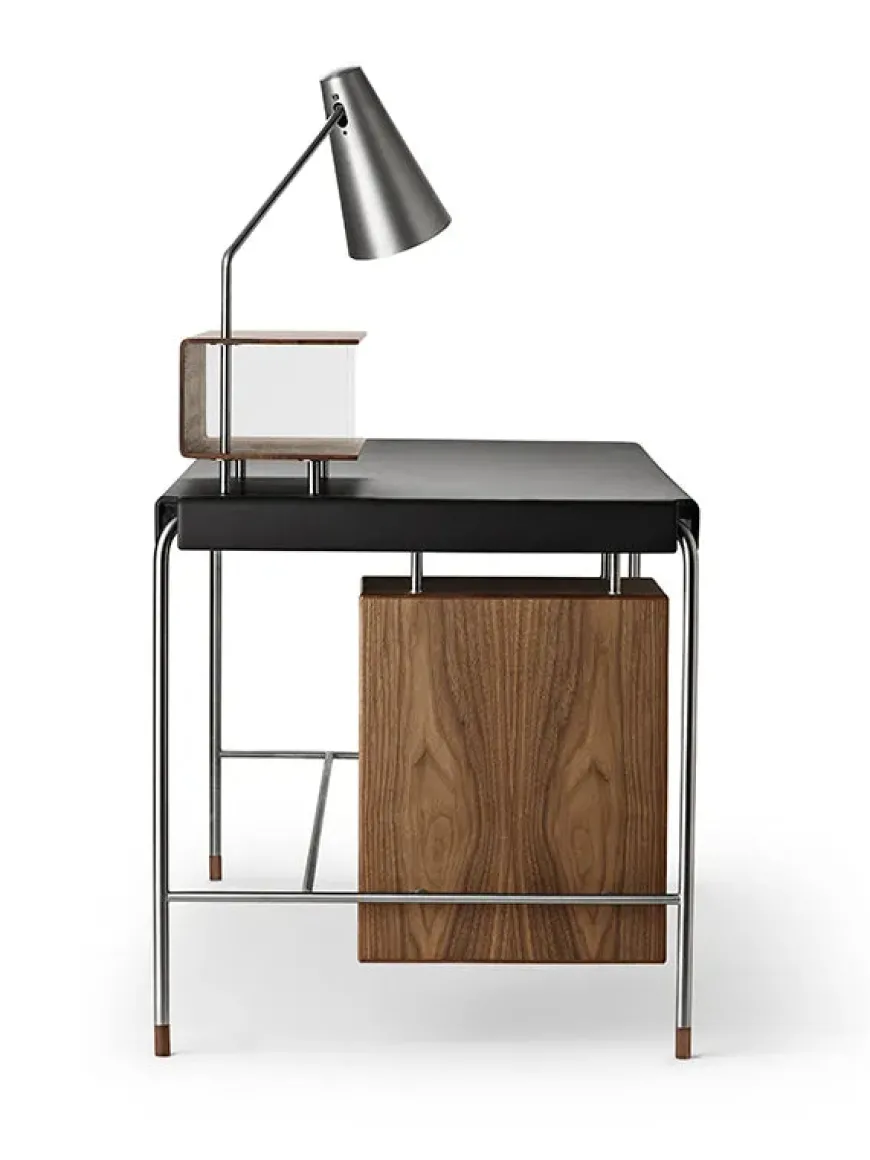 AJ52 Society Table fra Carl Hansen & Søn