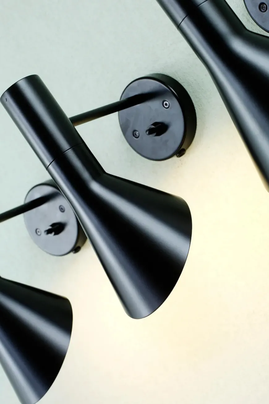 AJ Væglampe fra Louis Poulsen