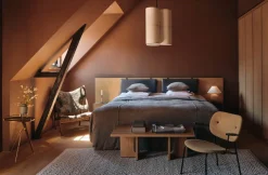 Androgyne Lounge Table, Kunis Breccia / Wood fra Audo Copenhagen