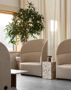 Androgyne Lounge Table, stone/marble fra Audo Copenhagen