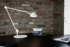 AQ01 bordlampe fra Fritz Hansen