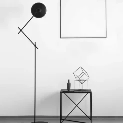 Arigato gulvlampe fra Grupa