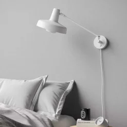 Arigato væglampe fra Grupa