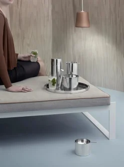 Arne Jacobsen Serveringsbakke, 33,5 cm fra Stelton