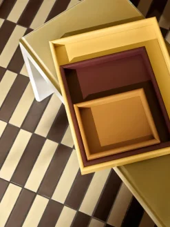 Arrange Trays TRSET2, amber/masala/ruby fra Montana