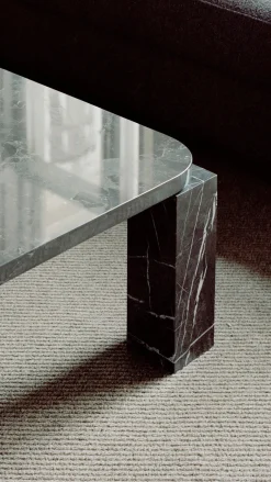 Atlas Sofabord 820x820, Unfilled Travertine fra New Works