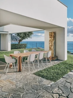 Atmosfera Dining Table fra GUBI