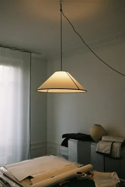 Ava Cone Pendant fra Hay