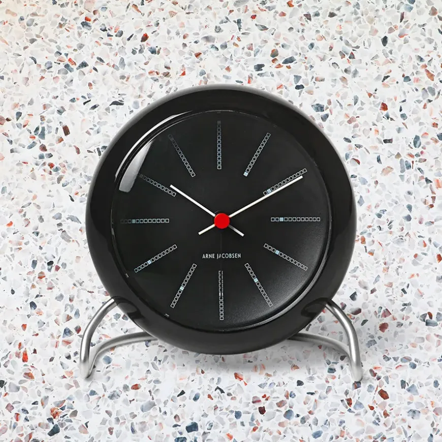 Bankers Bordur, hvid af Arne Jacobsen