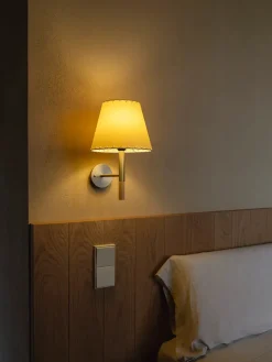 BC2 Væglampe fra Santa and Cole