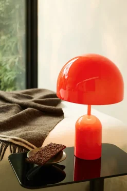 Bell Portable Bordlampe, indigo fra Tom Dixon