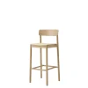 Betty TK17 Bar Chair fra &Tradition