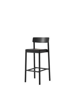 Betty TK17 Bar Chair fra &Tradition
