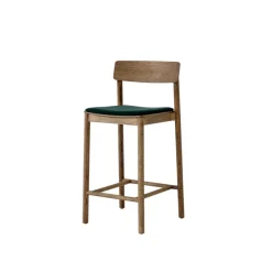 Betty TK14 counterstol med polster fra &Tradition