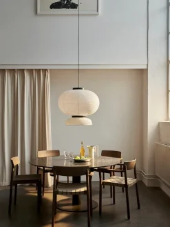 Betty TK11 Spisebordsstol, eg/cognac læder fra &Tradition