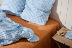 Bæk & Bølge Sengetøj, blå/birk fra Juna