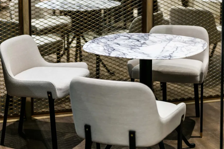 Blink spisebordsstol fra Stellar Works