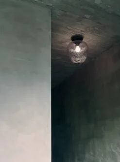 Blown SW5 loftlampe fra &Tradition