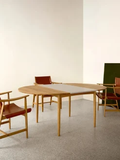 BM0121 Spisebord, sæbebehandlet eg af Børge Mogensen