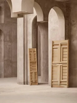 BM1771 Udendørs Spisebord af Børge Mogensen