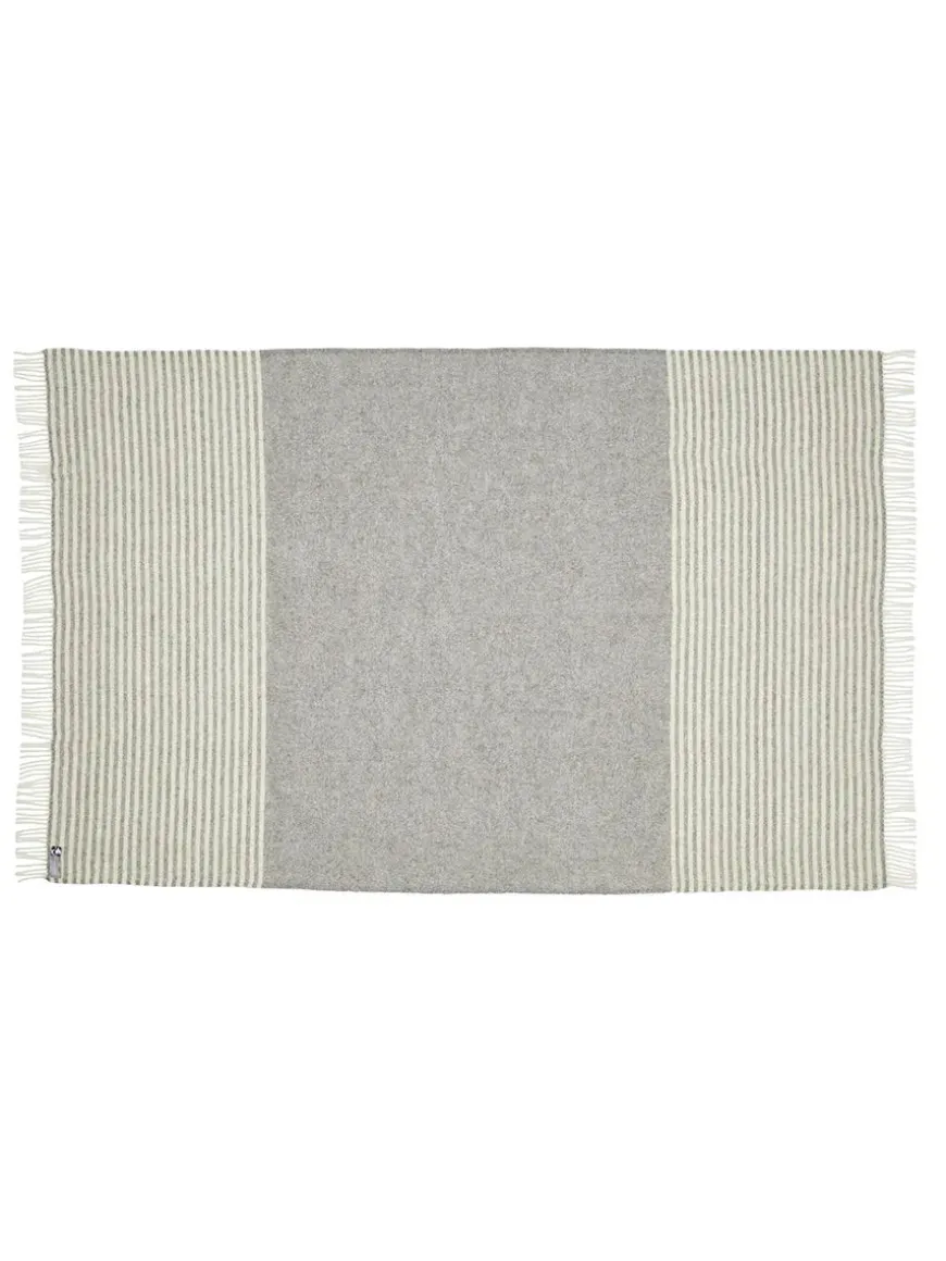 Bogø Plaid, light green fra Silkeborg Uldspinderi