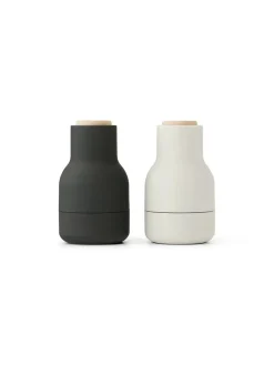 Bottle Grinder Small, hunting green/beige fra Audo Copenhagen