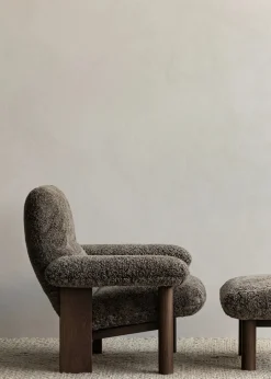 Brasilia Lounge Chair, Natural Oak Sheepskin Nature fra Audo Copenhagen