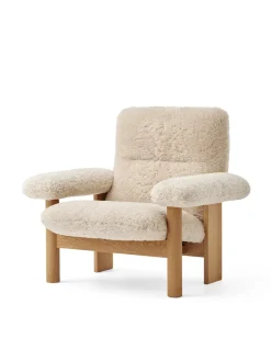Brasilia Lounge Chair, Natural Oak Sheepskin Nature fra Audo Copenhagen