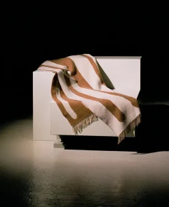 Brush Plaid, tan/milk fra raawii