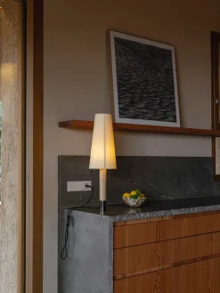 Básica M1 Bordlampe fra Santa and Cole