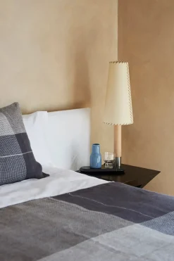 Básica M1 Bordlampe fra Santa and Cole