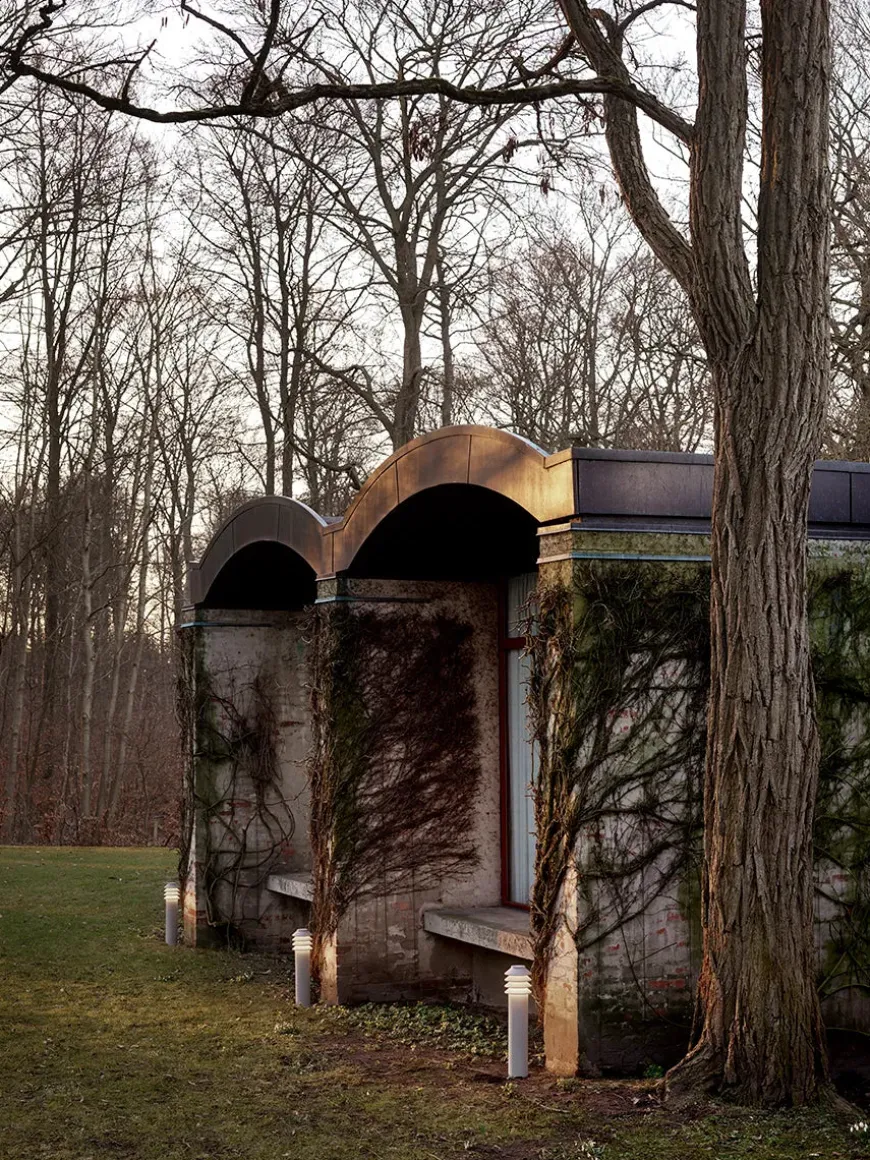 Bysted Garden Corten, Lav fra Louis Poulsen