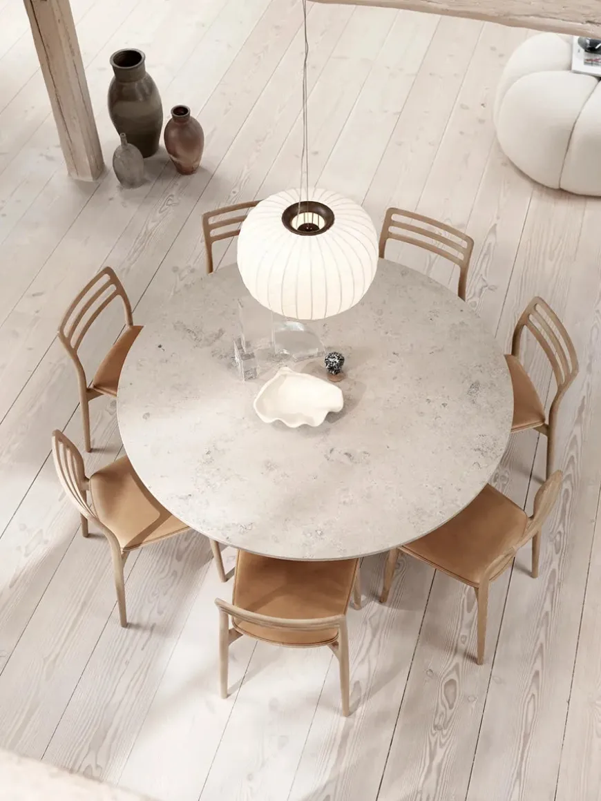 Cabin bord Ø150, beige marmor fra Vipp