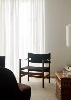 Canvas 21 stol, sortlakeret eg af Børge Mogensen