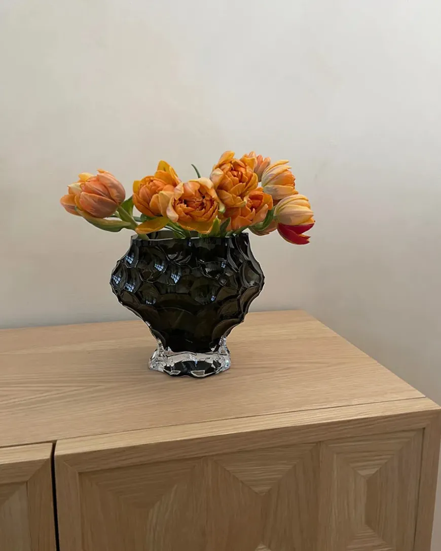 Canyon Vase Medium, new smoke fra Hein studio