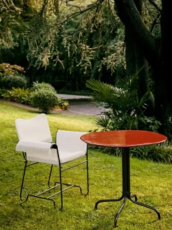 Carmel Bistro Dining Table fra GUBI