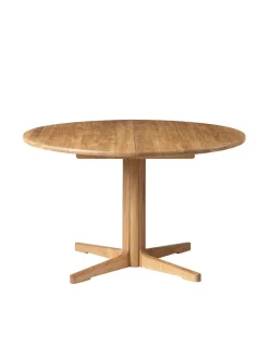 C69E Spisebord inkl. 2 tillægsplader fra FDB Møbler