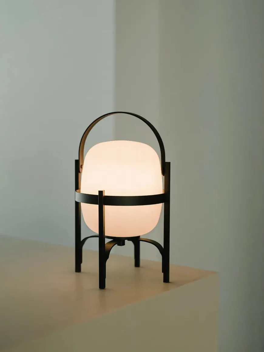 Cestita Alubat Bordlampe fra Santa and Cole