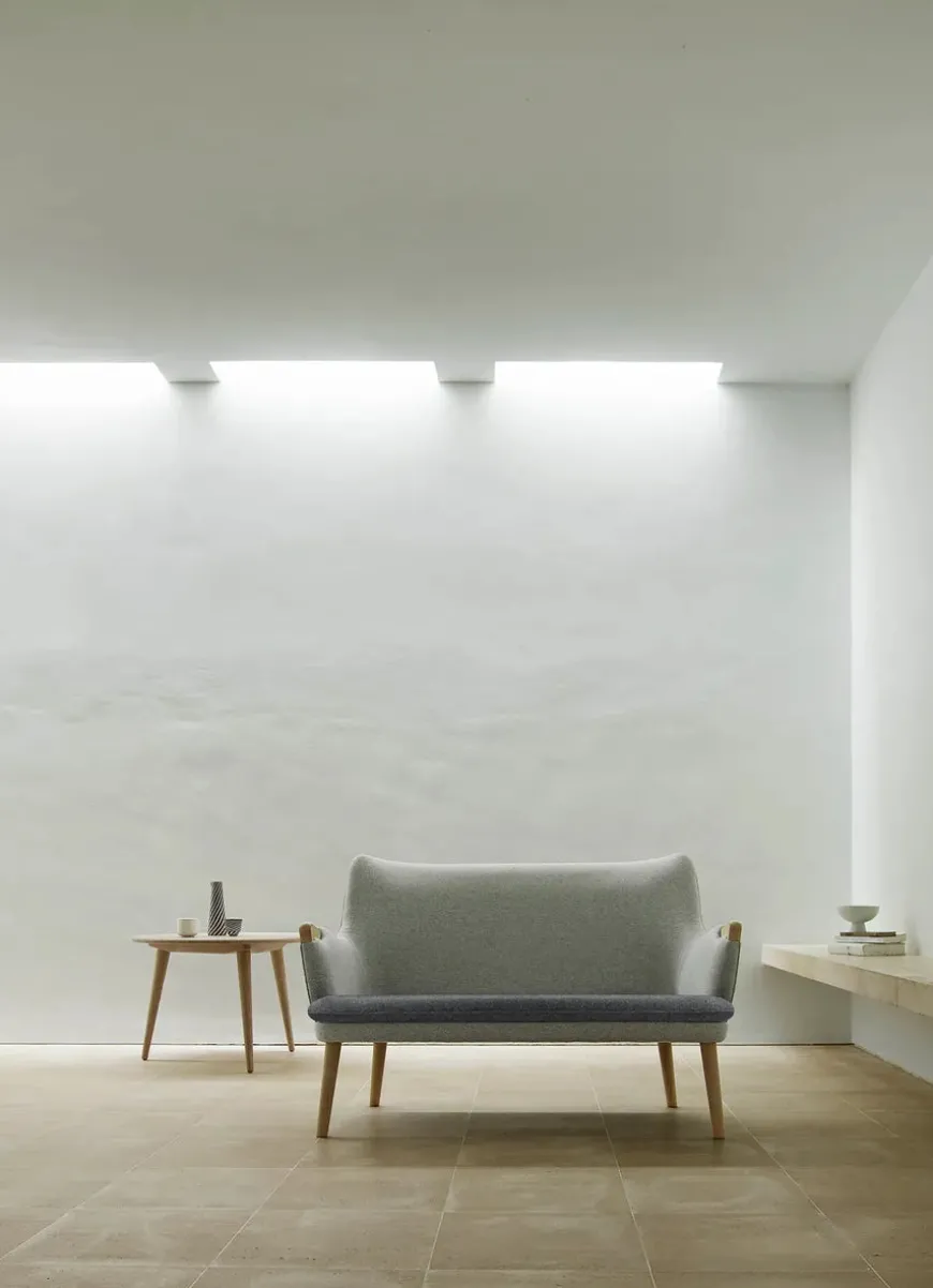 CH72 Sofa af Hans J. Wegner