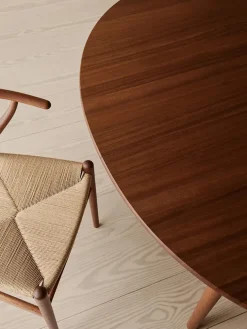 CH338 Spisebord, Teak Mix Special Edition inkl. 1 tillægsplade fra Carl Hansen & Søn