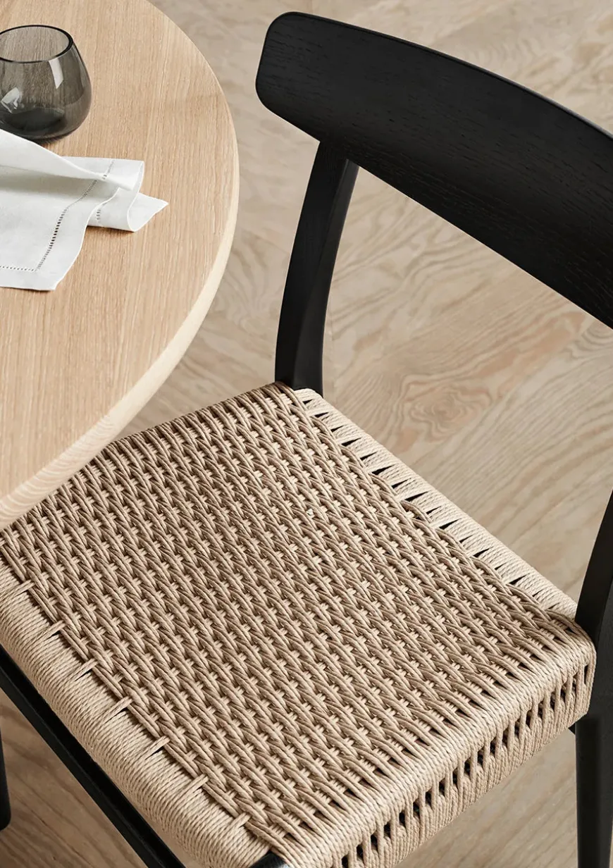 CH23 Spisestol, eg olie af Hans J. Wegner