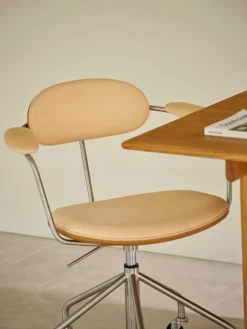 CH621 Swivel stol, eg olie af Hans J. Wegner