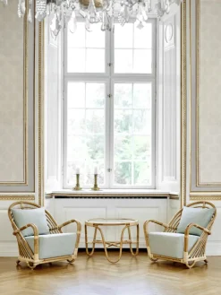 Charlottenborg Bord af Arne Jacobsen