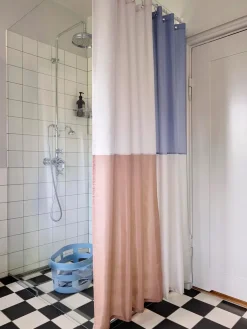 Check badeforhæng fra Hay