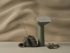 Cirrus No.3 Iron Steamer, Sand fra Steamery Stockholm