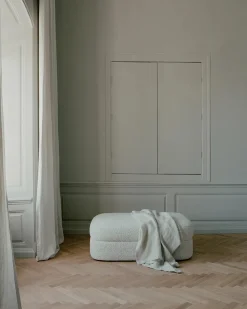 Covent Pouf, medium fra New Works