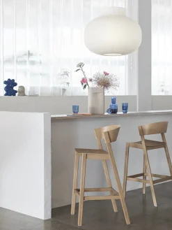 Cover Counter Stool, oak fra Muuto