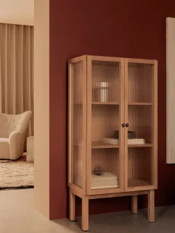 Curiosity Cabinet, low fra Audo Copenhagen